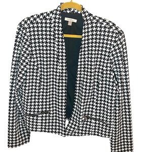Houndstooth Black and White Fully Lined Short Blazer by Roz & Ali.  Size = XL.